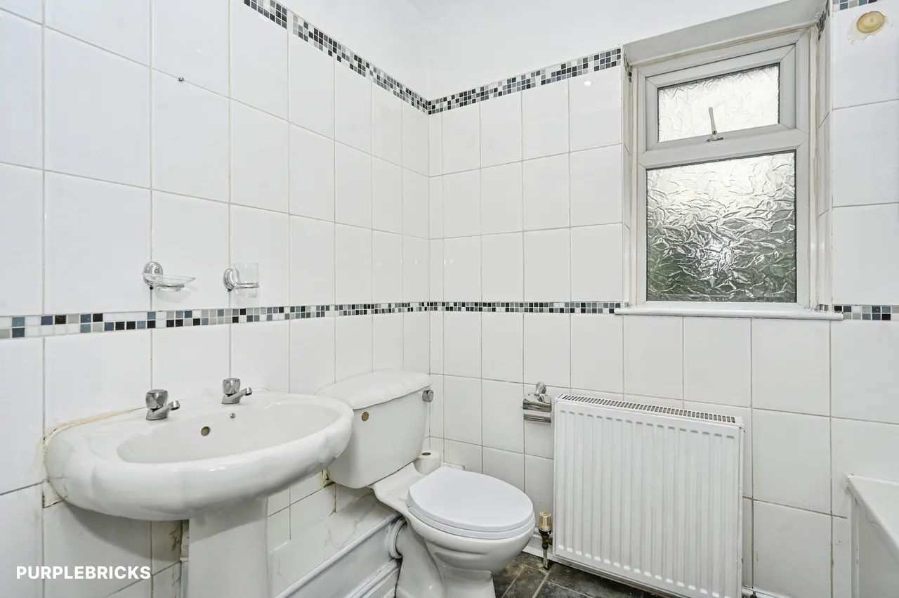 Parbold Avenue, St. Helens, WA11, photo 15