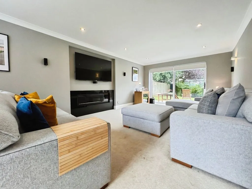 Newcastle Upon Tyne, NE20, photo 3