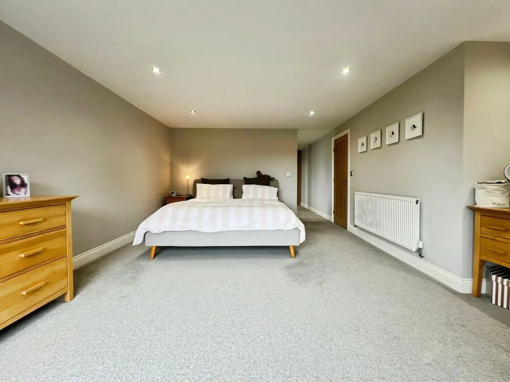 Newcastle Upon Tyne, NE20, photo 22