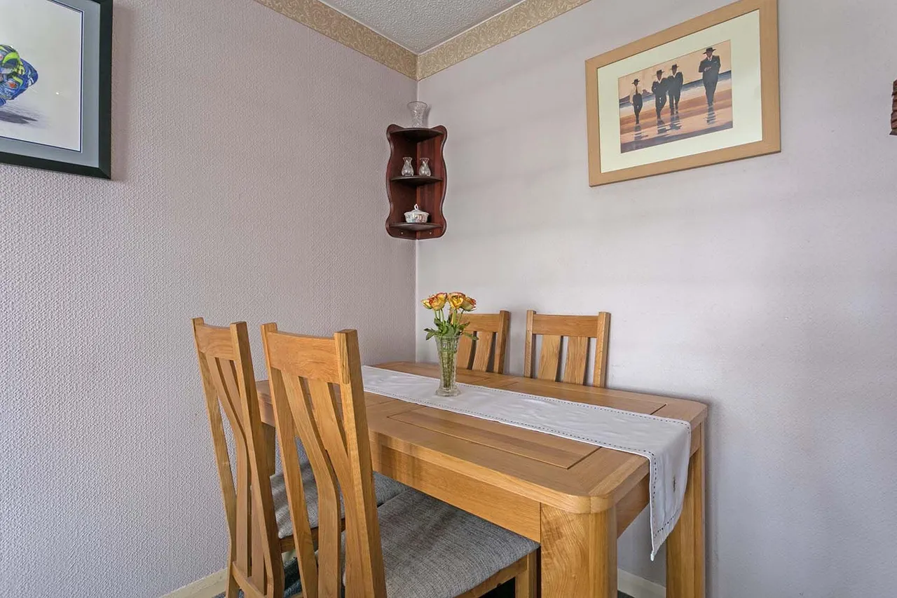 Cranbrook Drive, Maidenhead, Berkshire, photo 5