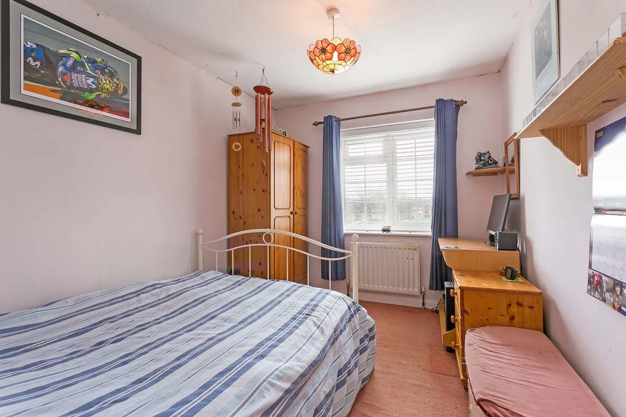Cranbrook Drive, Maidenhead, Berkshire, photo 13