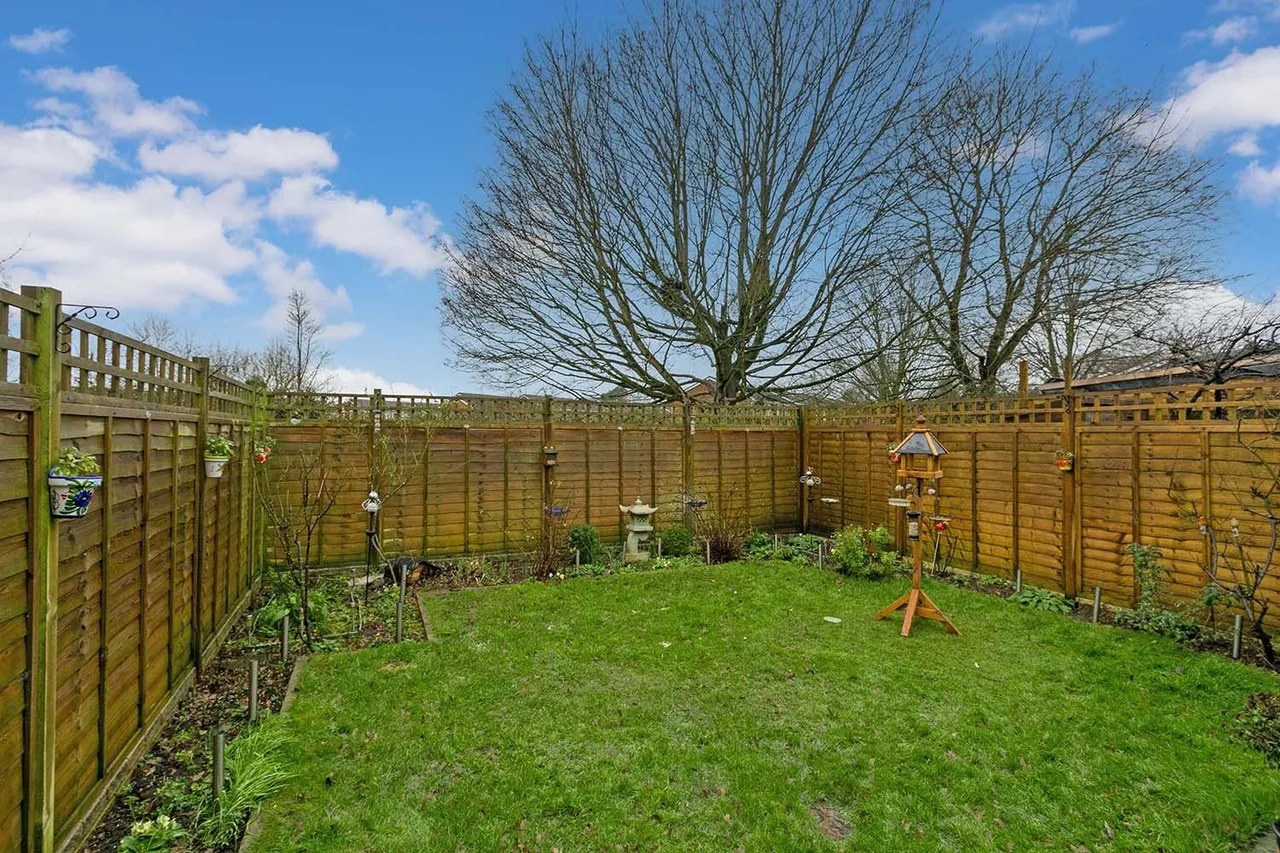Cranbrook Drive, Maidenhead, Berkshire, photo 15