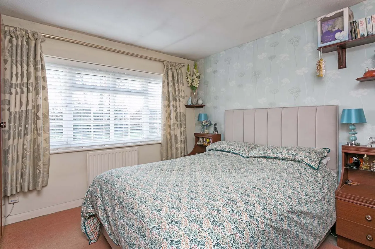 Cranbrook Drive, Maidenhead, Berkshire, photo 9