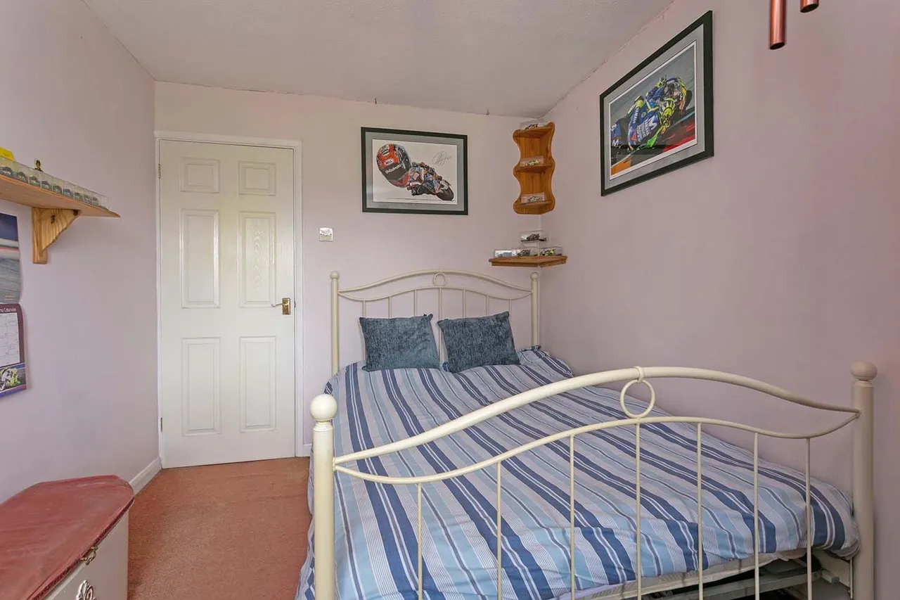 Cranbrook Drive, Maidenhead, Berkshire, photo 10