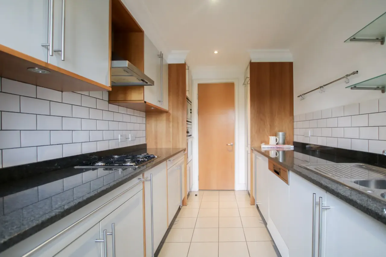 Star Place, E1W, photo 9