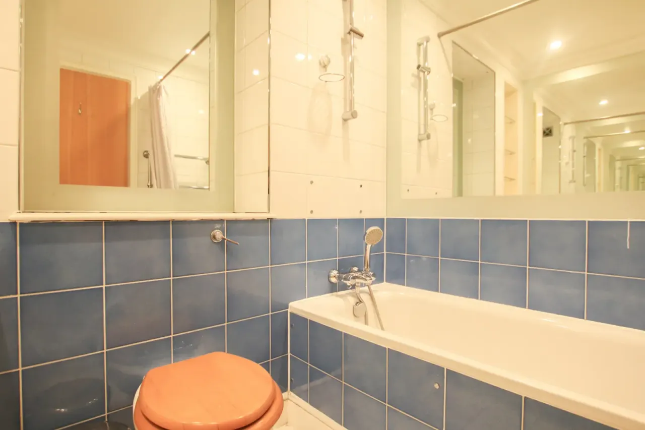 Star Place, E1W, photo 2