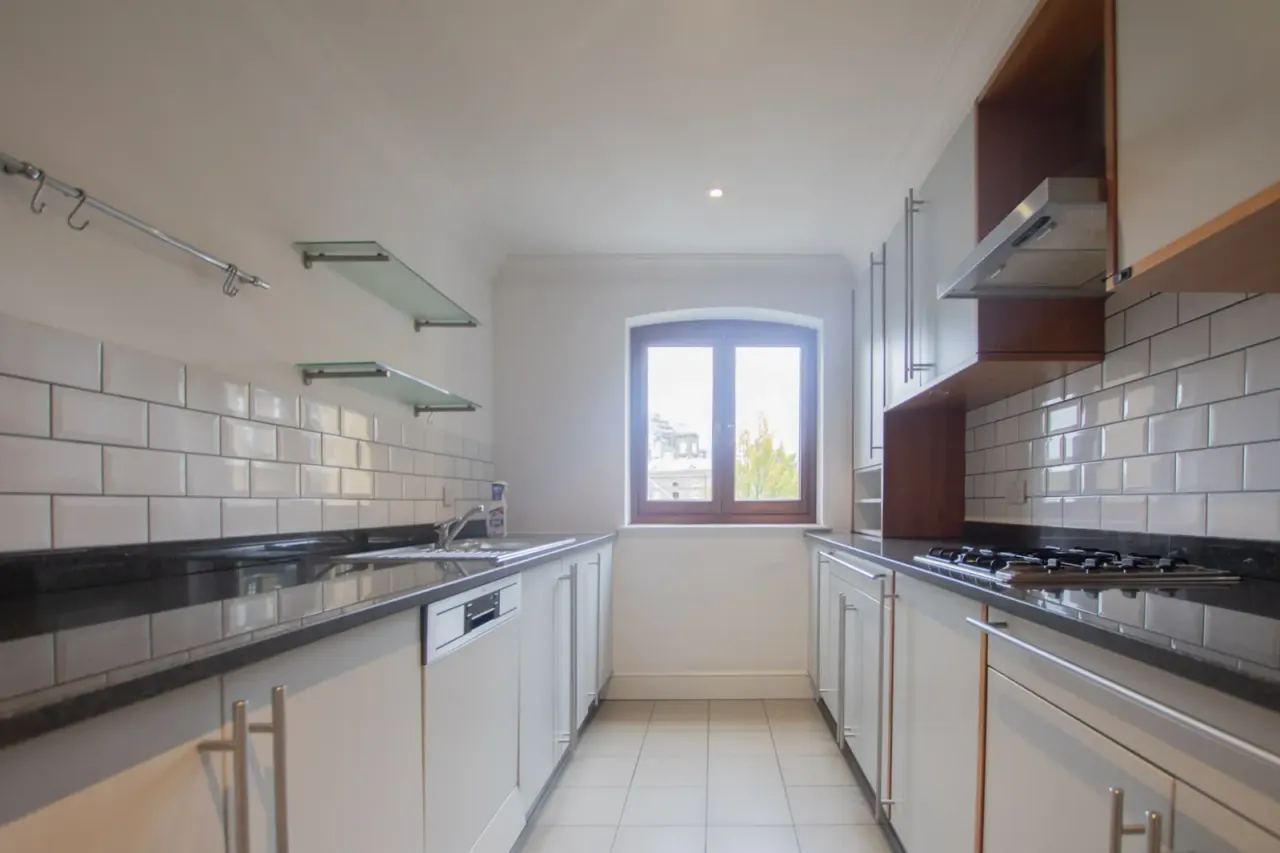 Star Place, E1W, photo 10