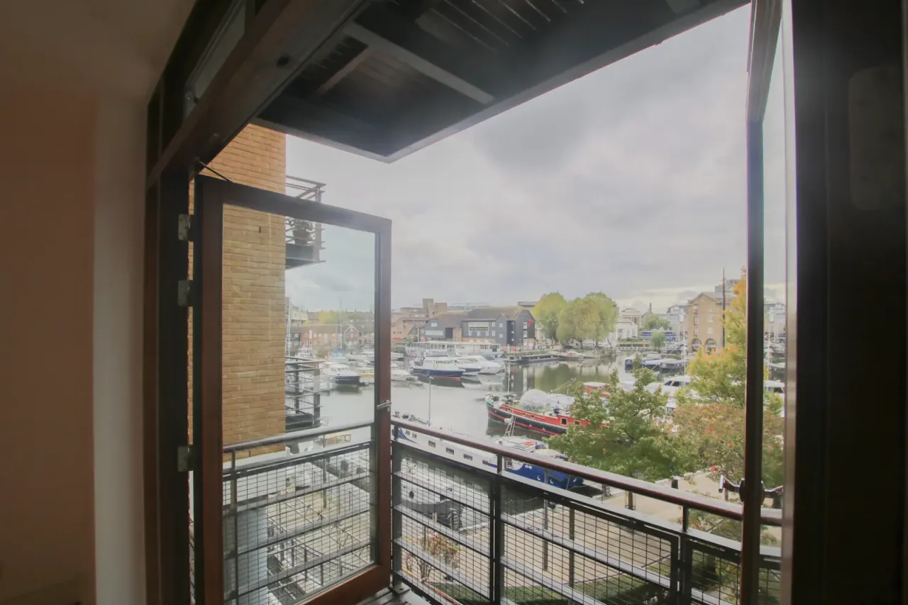 Star Place, E1W, photo 11