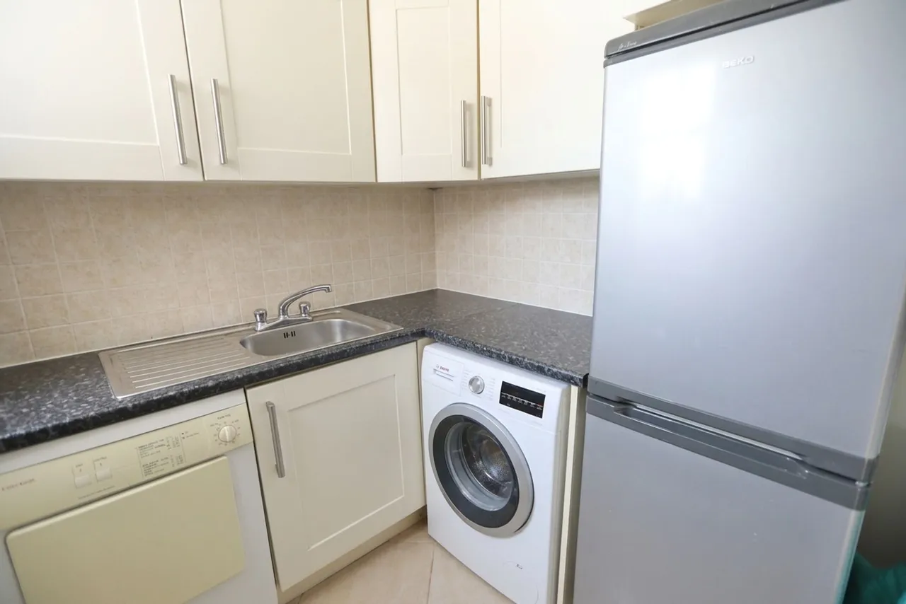 Standmoor Road, Whitefield, M45, photo 13