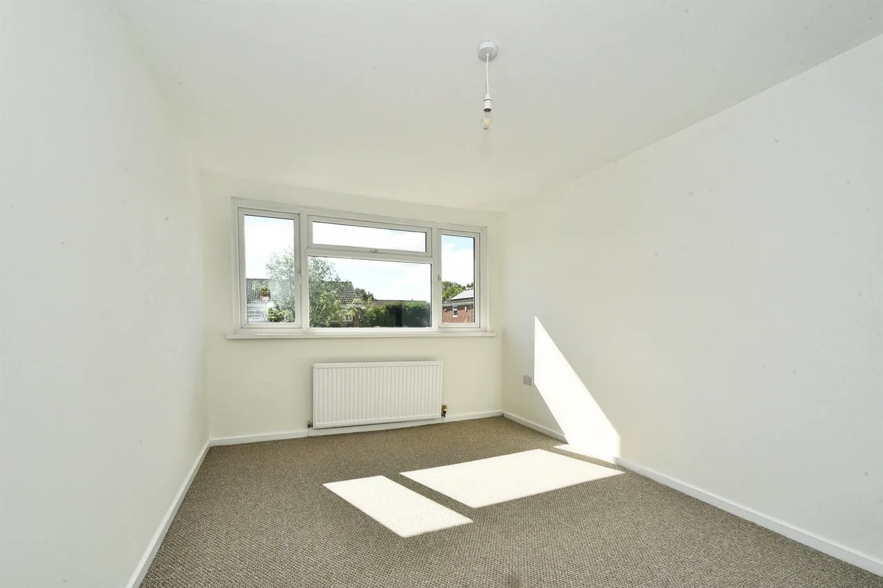 Carroll Close, Swindon, SN3, photo 11