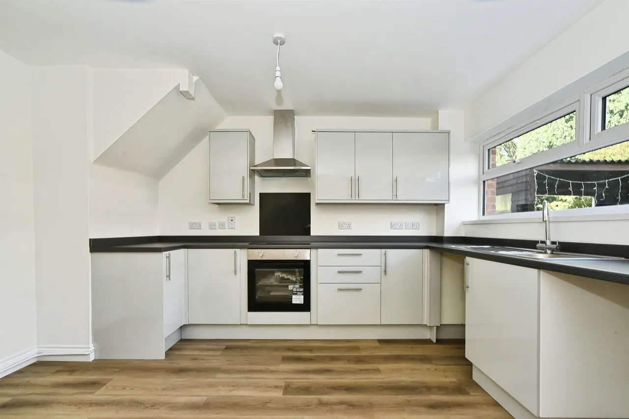 Carroll Close, Swindon, SN3, photo 5