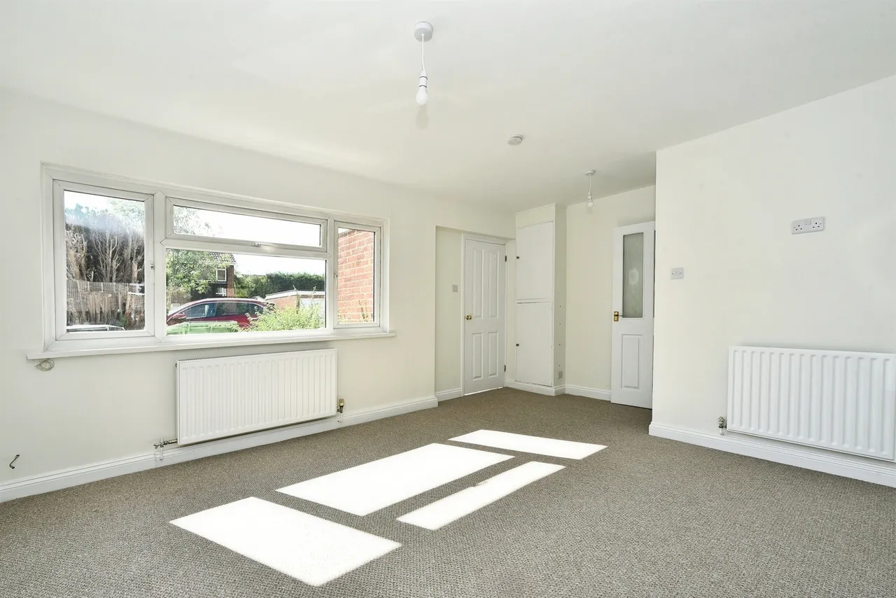 Carroll Close, Swindon, SN3, photo 2