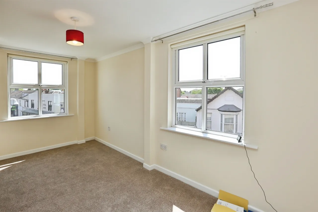 Stoke Road, Gosport, photo 8