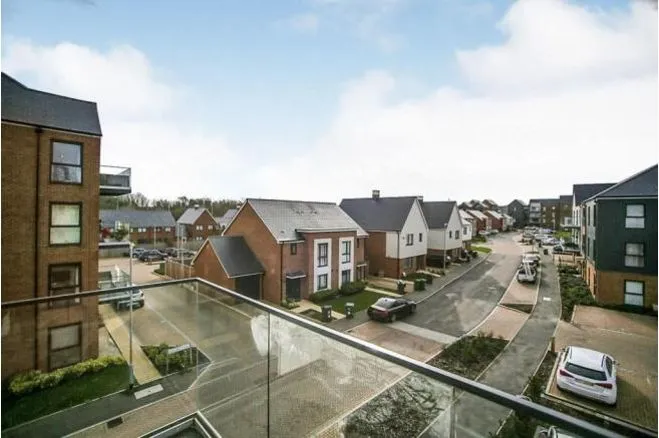 Havelock Drive, Greenhithe, photo 12