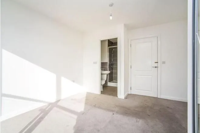 Havelock Drive, Greenhithe, photo 9