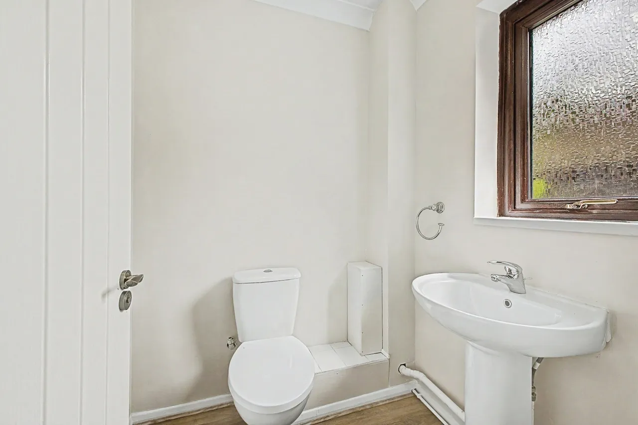 Donovan Court, Northampton, Northamptonshire, NN3, photo 9