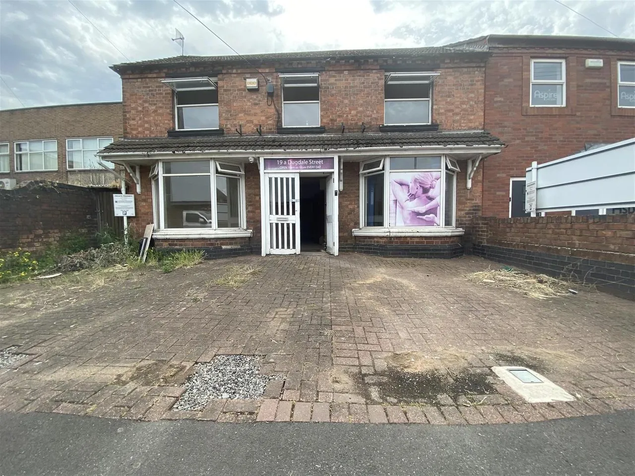 shop to rent — Dugdale Street, Nuneaton
