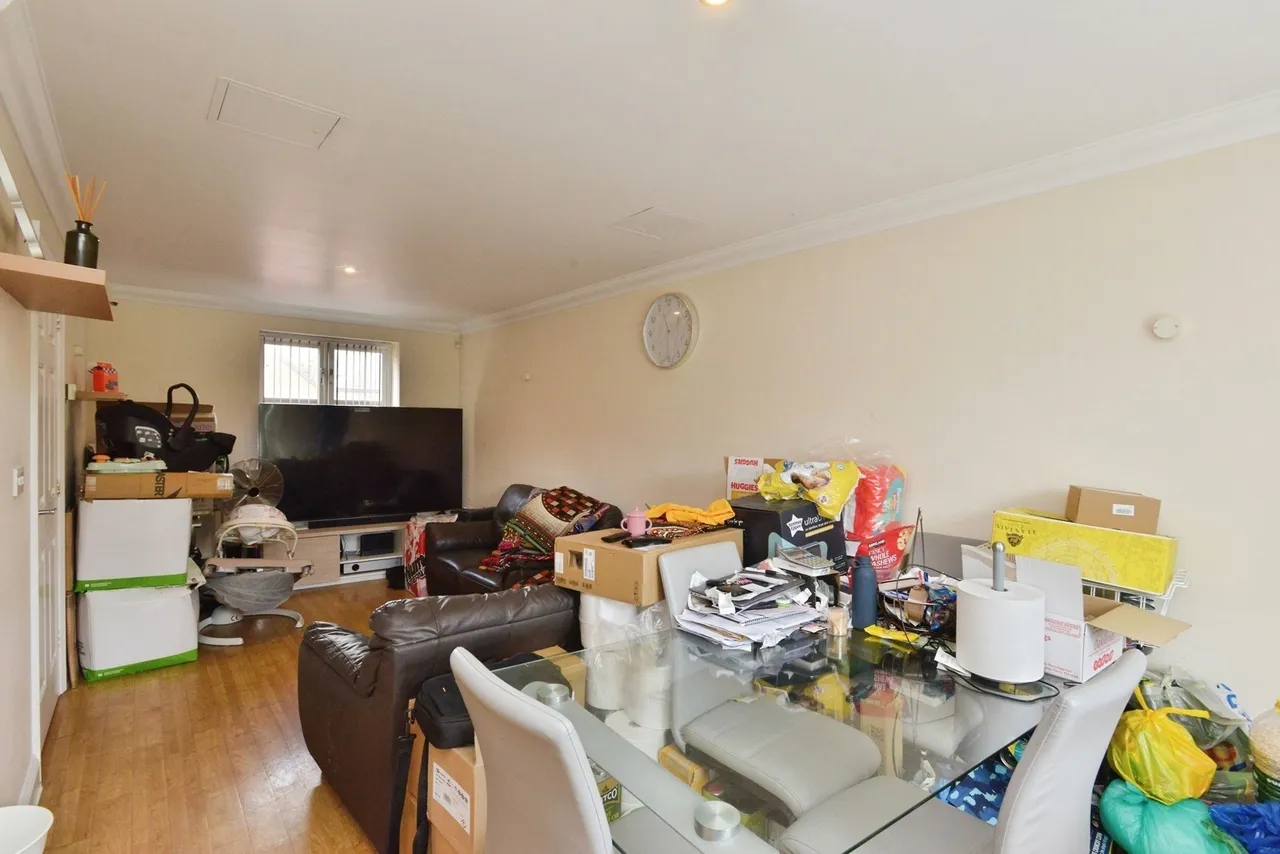Morland Drive, Grange Farm, Milton Keynes, Buckinghamshire, MK8, photo 12