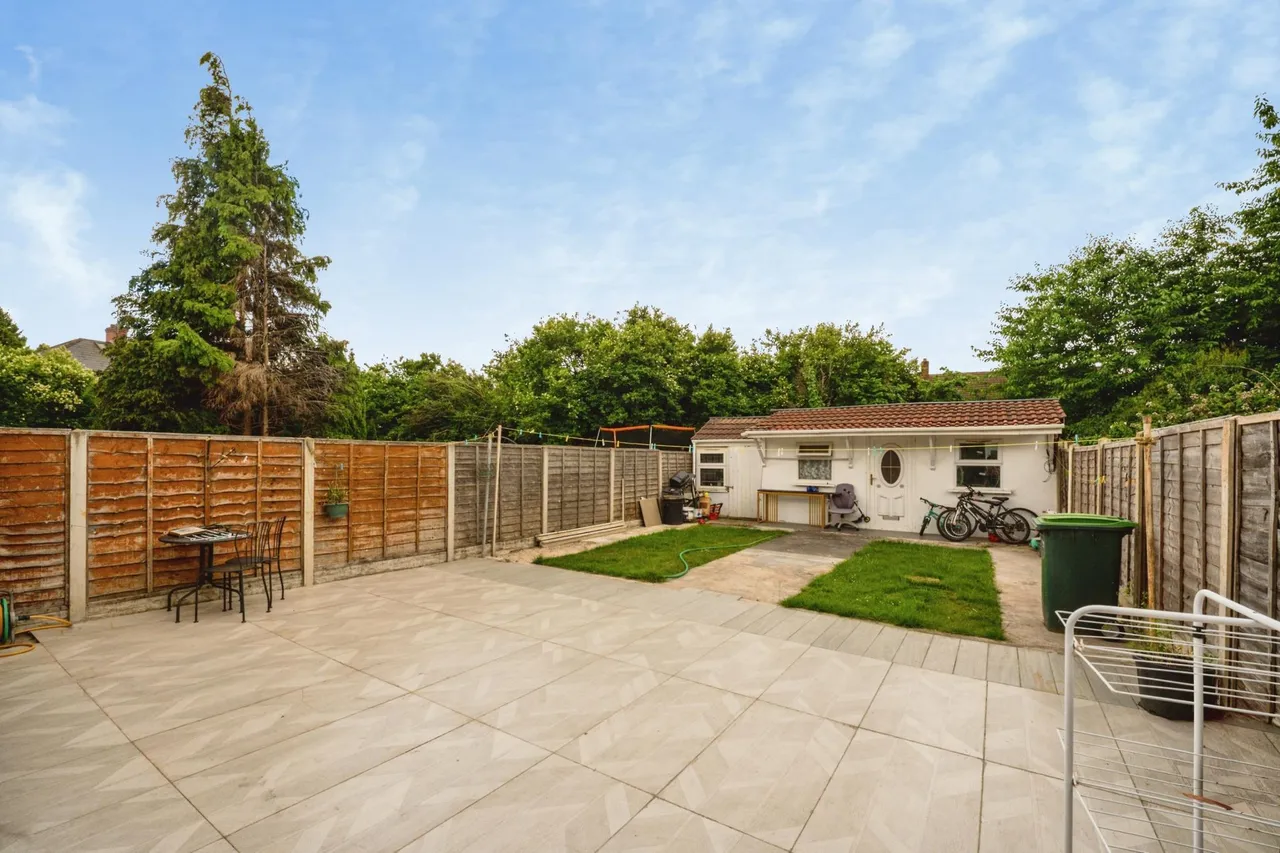 Young Street, West Bromwich, B70, photo 29