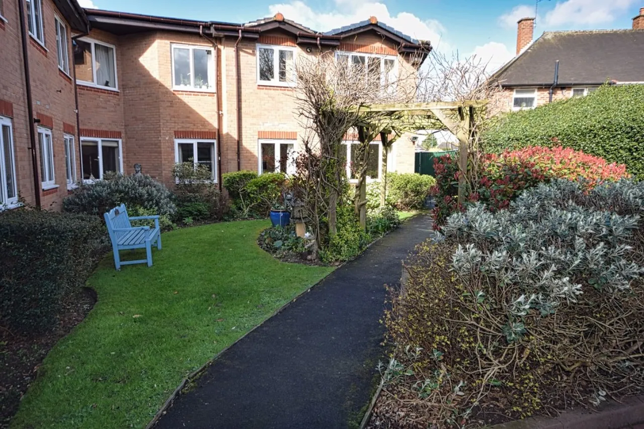 Kingsford Court, Ulleries Road, Solihull, photo 12