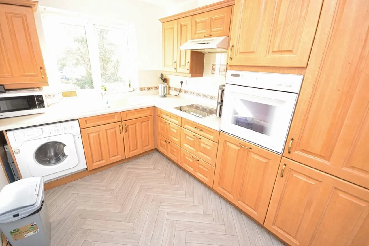 Kingsford Court, Ulleries Road, Solihull, photo 8