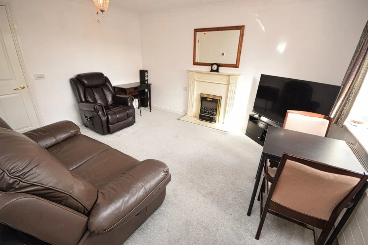 Kingsford Court, Ulleries Road, Solihull, photo 6