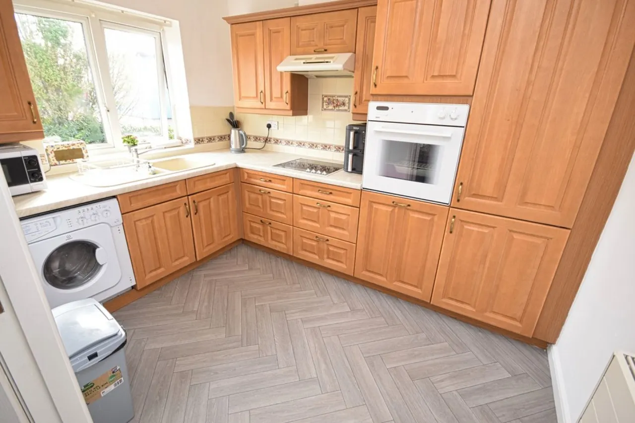 Kingsford Court, Ulleries Road, Solihull, photo 3