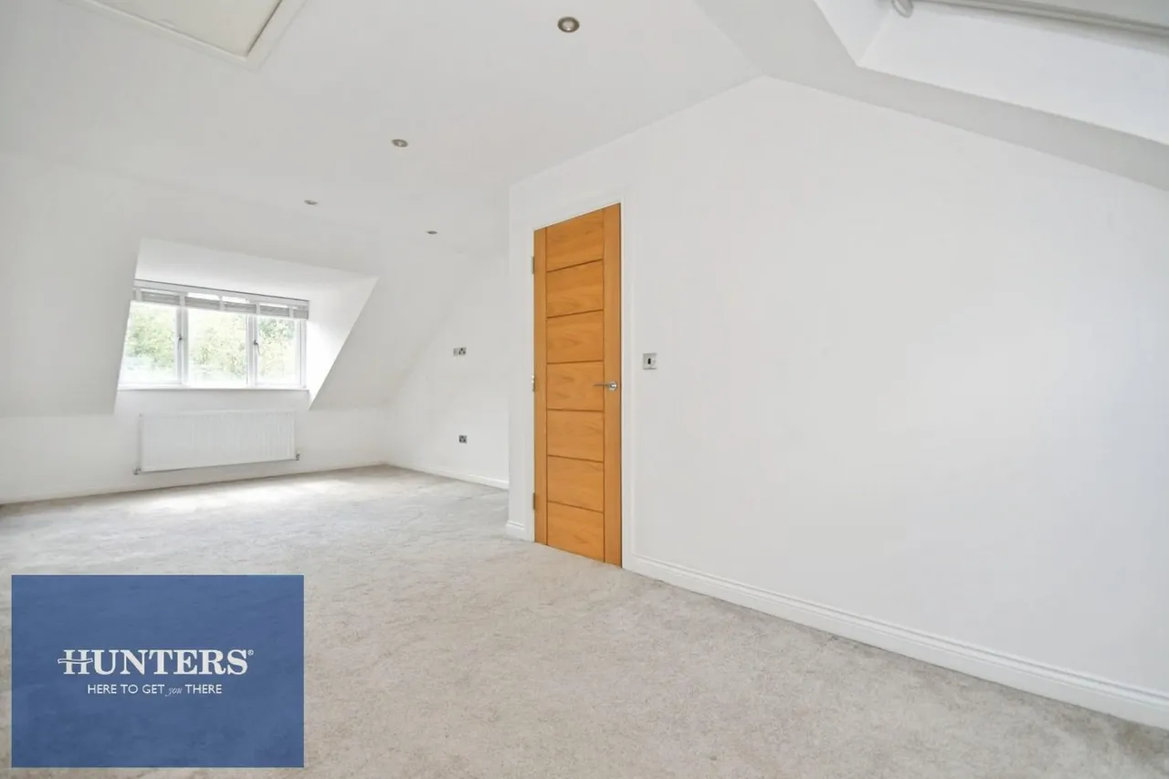 Staveley Road, Poolsbrook, S43, photo 13