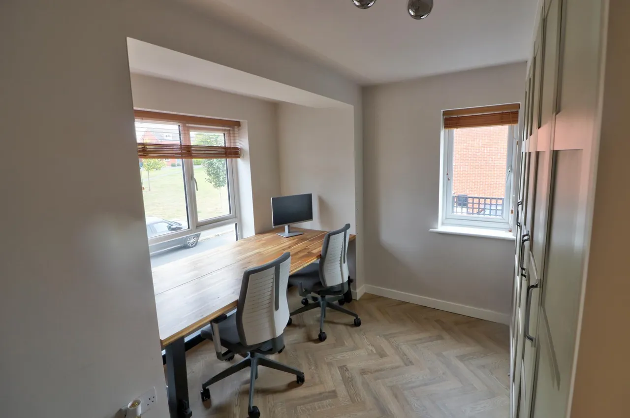 Northcote Avenue, Oldham, OL1, photo 12