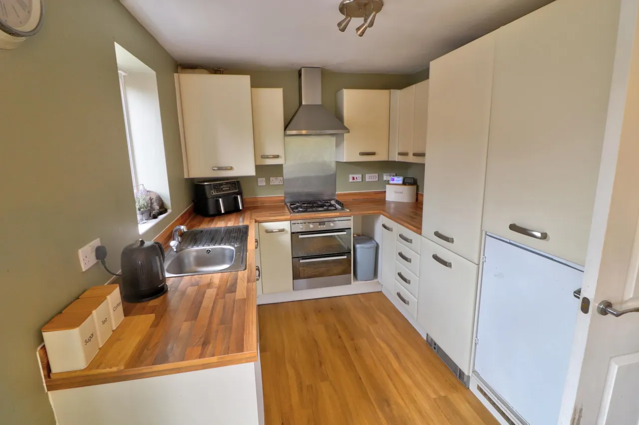 Northcote Avenue, Oldham, OL1, photo 3