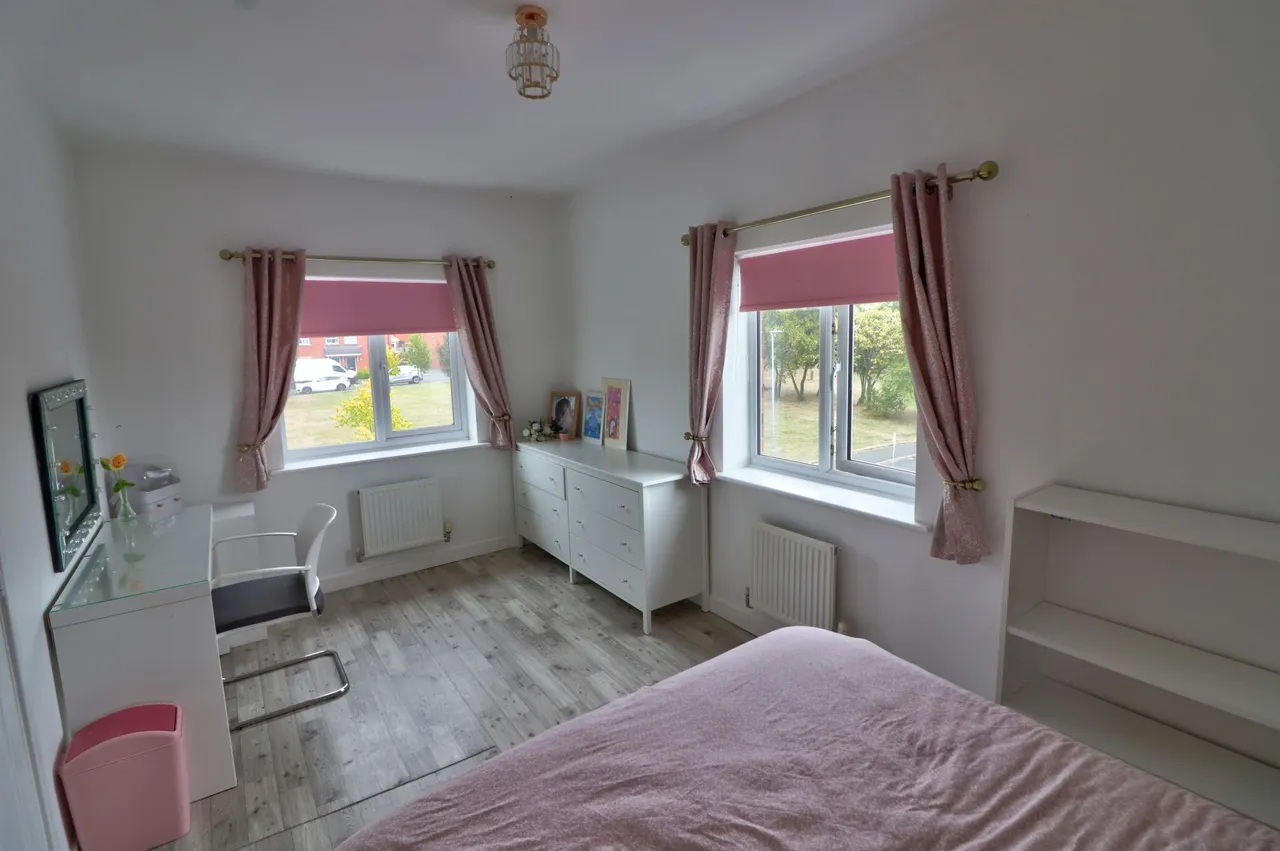 Northcote Avenue, Oldham, OL1, photo 11