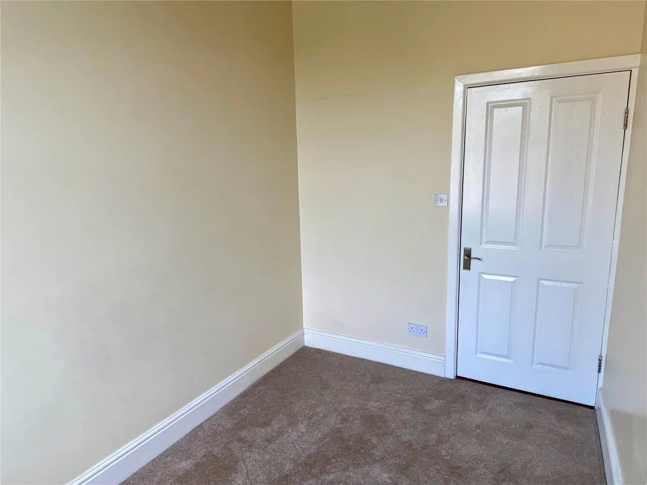 Wellington Road, Dewsbury, WF13, photo 6