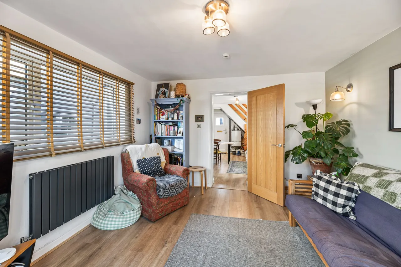 Chester Road, Frodsham, photo 30