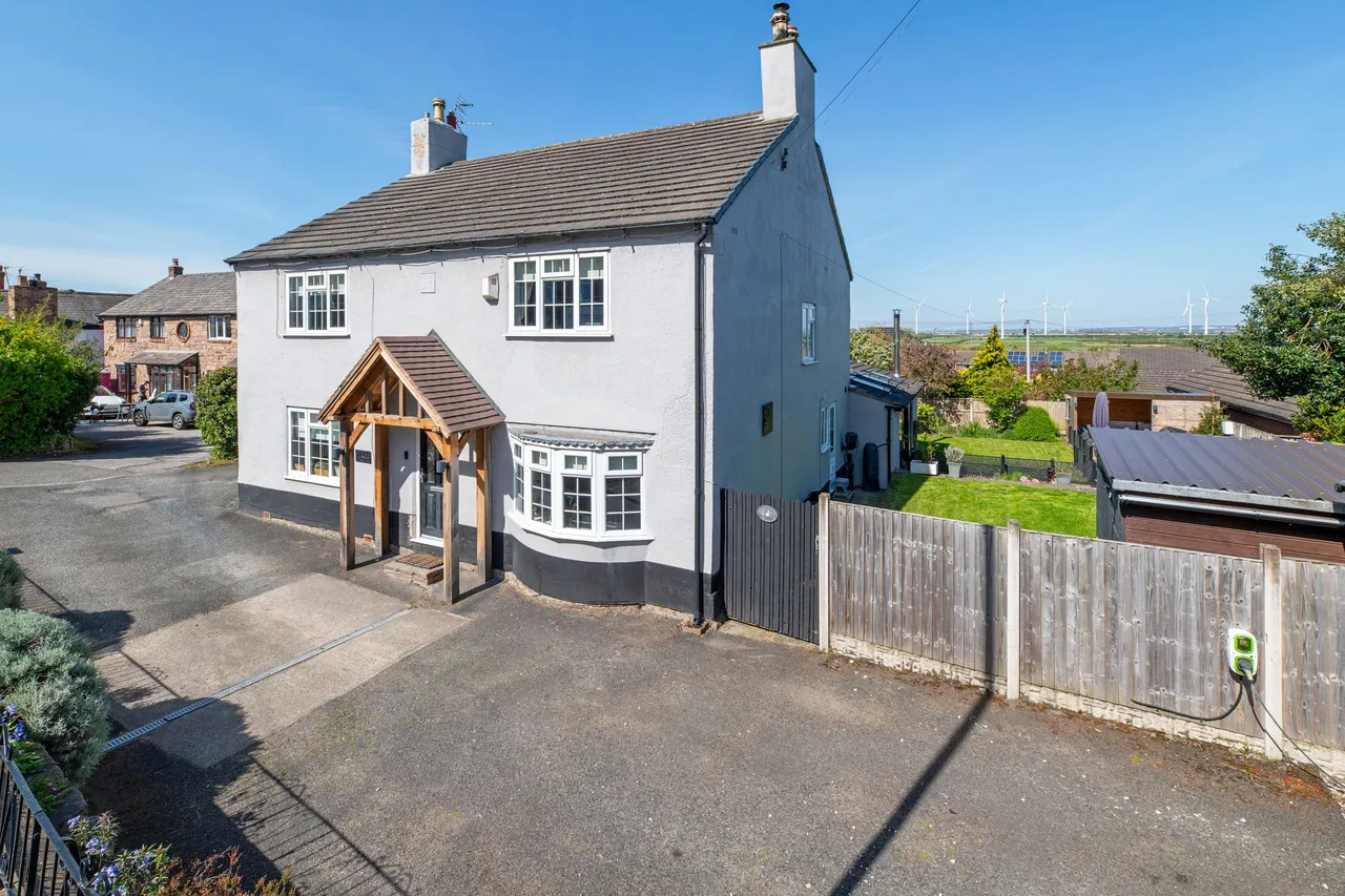 Chester Road, Frodsham, photo 37