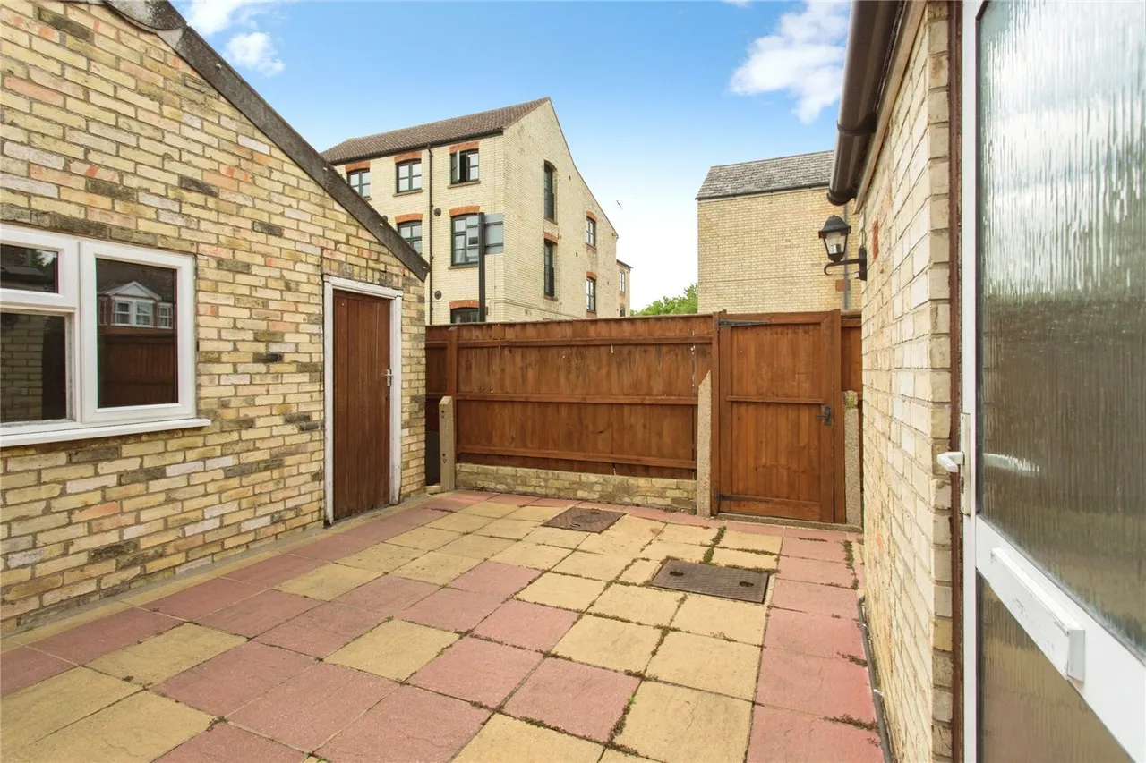 Cherry Hinton Road, Cambridge, CB1, photo 23