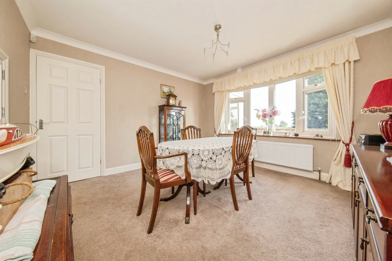 Oakley Road, Harwich, photo 6