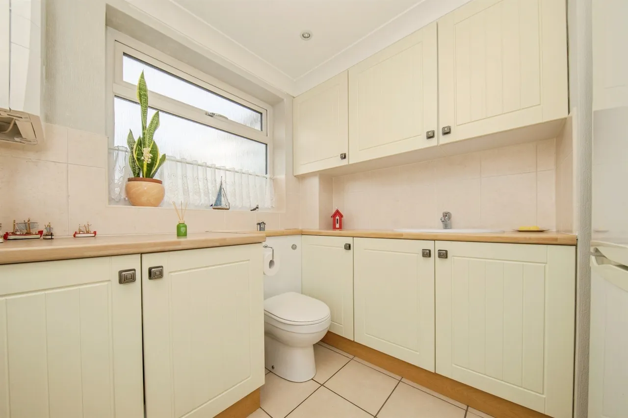 Oakley Road, Harwich, photo 8