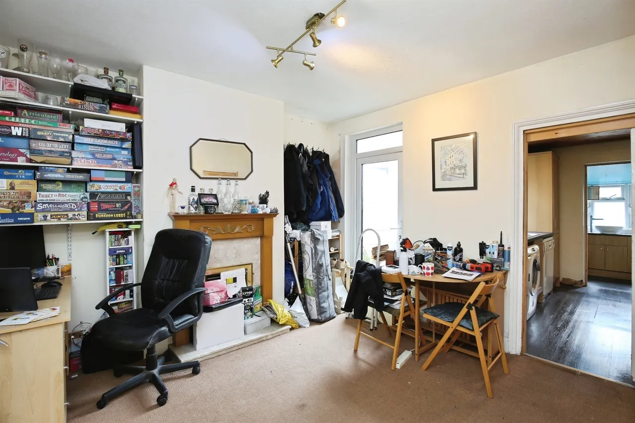 Cowley Road, Littlemore, Oxford, photo 3