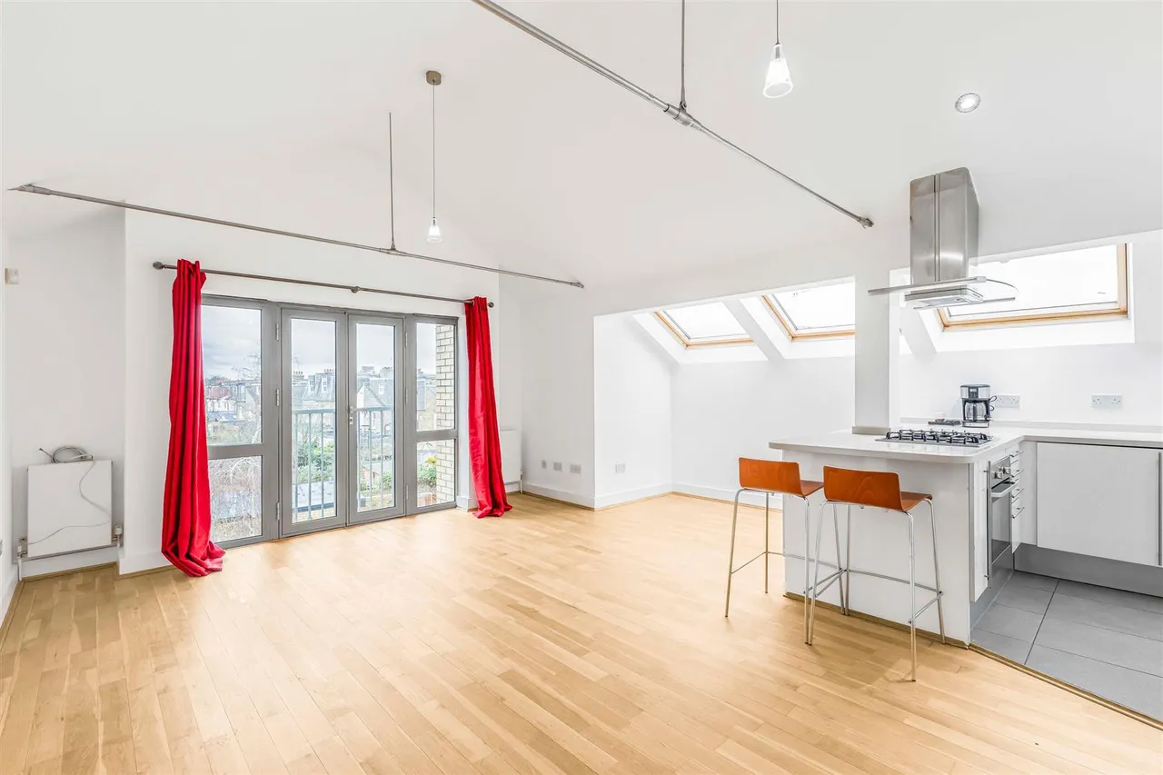 Hanson Close, Mortlake, SW14, photo 6