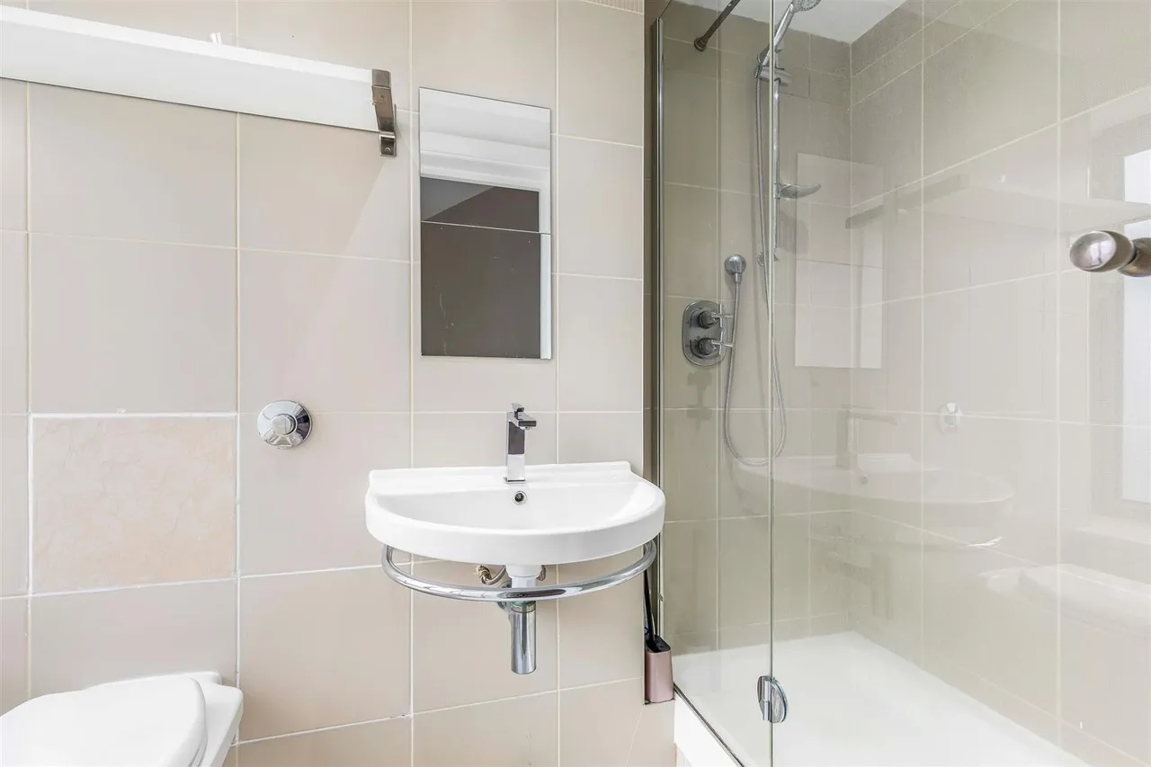 Hanson Close, Mortlake, SW14, photo 10
