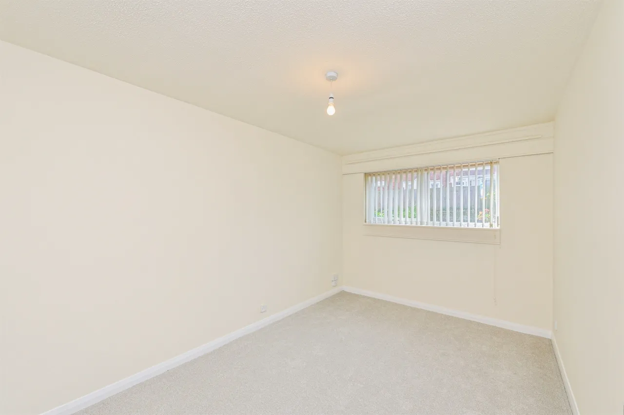 Coleshill Street, B72, photo 8