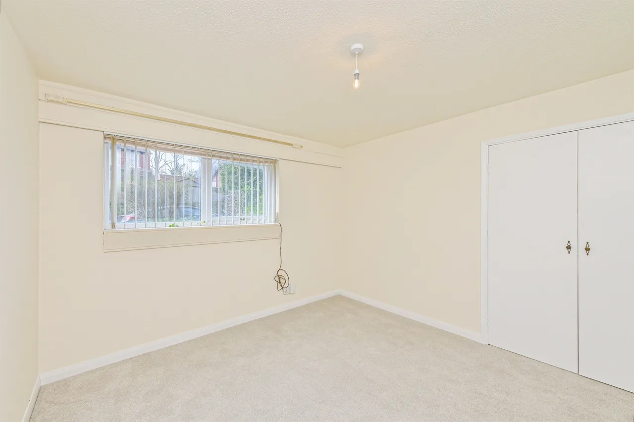 Coleshill Street, B72, photo 6