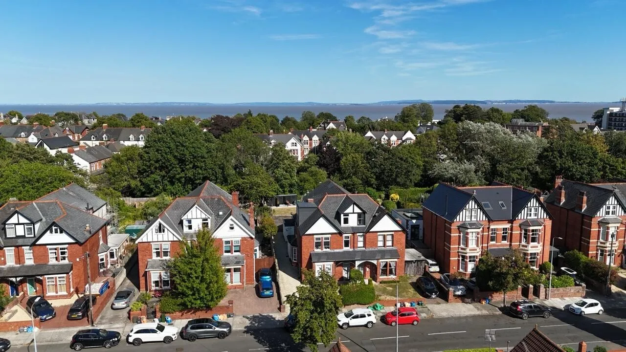 2 bed flat for sale, Westbourne Road, Penarth, CF64