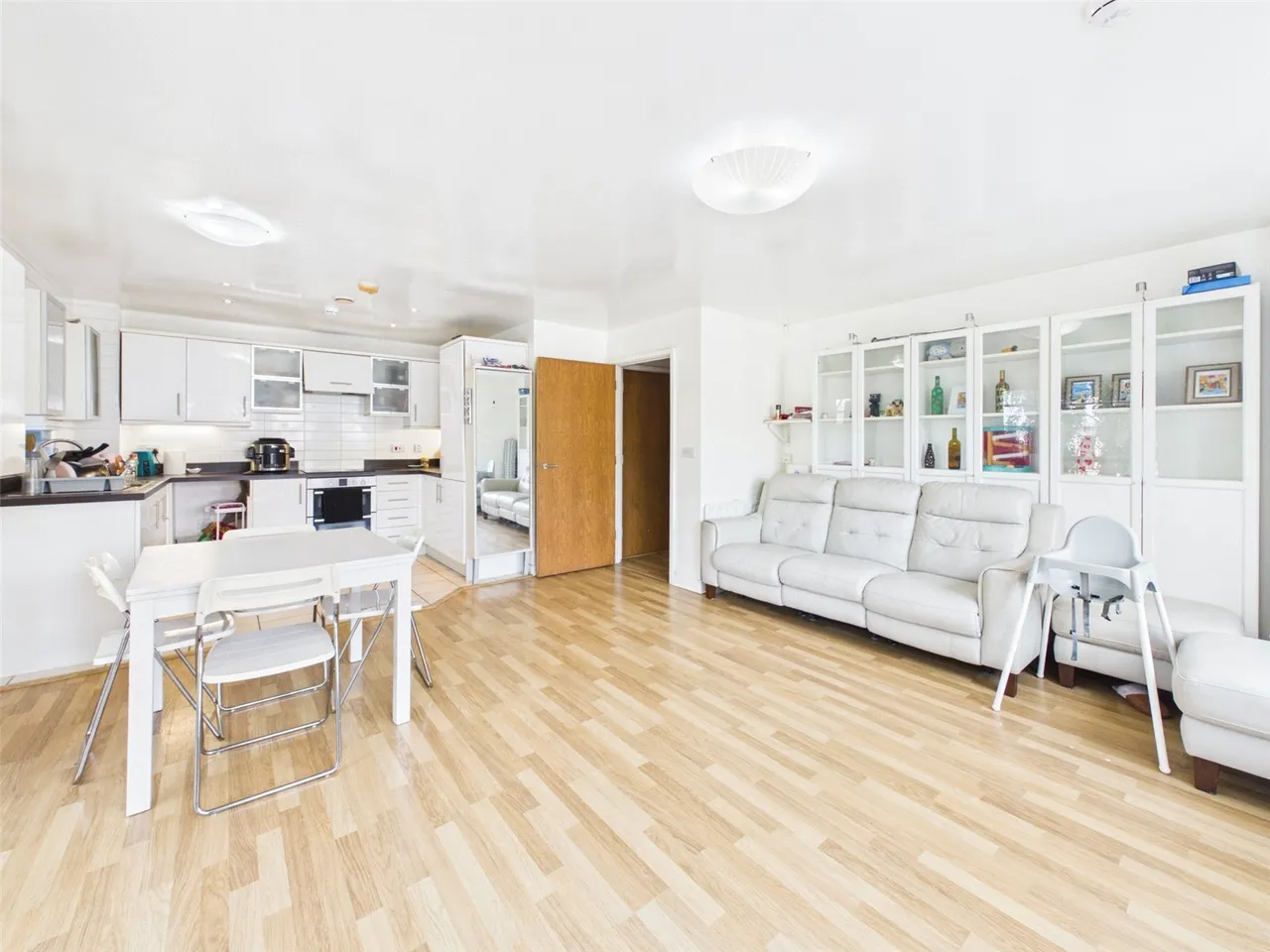 Lanadron Close, Isleworth, TW7, photo 2