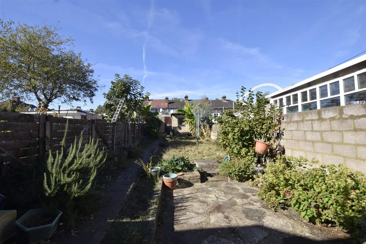 Wyld Way, Wembley, HA9, photo 10