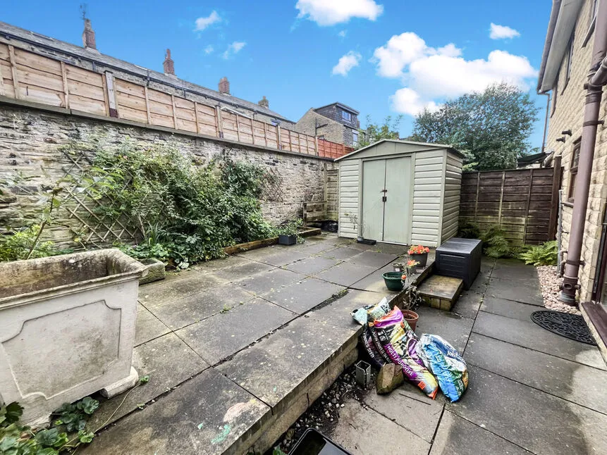 King Street, Glossop, SK13, photo 11