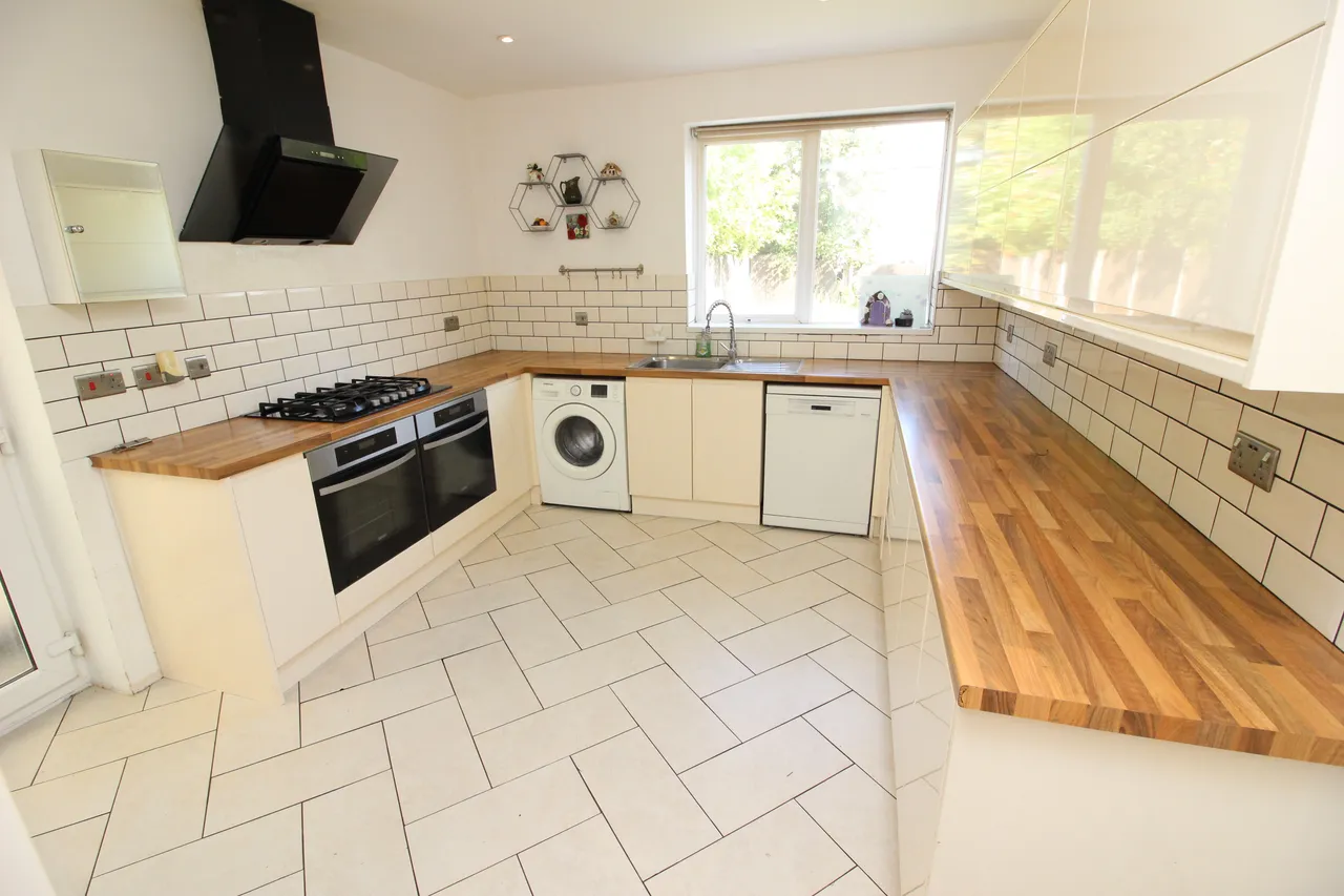 Manor Drive North, Worcester Park, KT4, photo 5