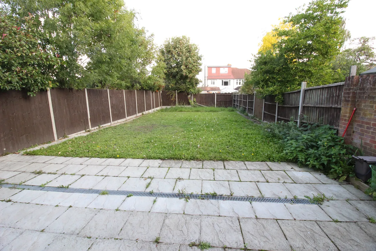 Manor Drive North, Worcester Park, KT4, photo 10