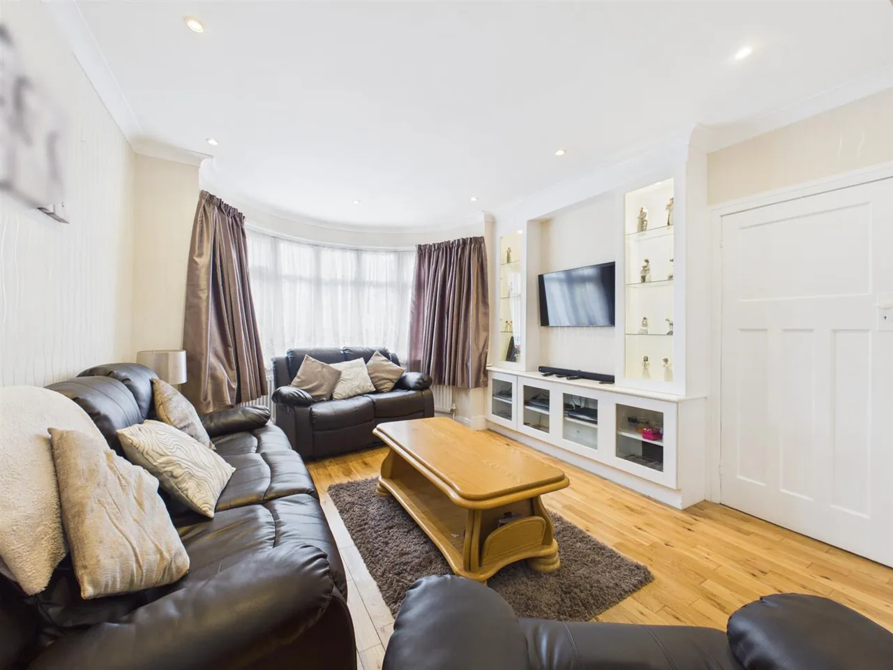 Cornwall Road, Ruislip, HA4 6AJ, photo 3
