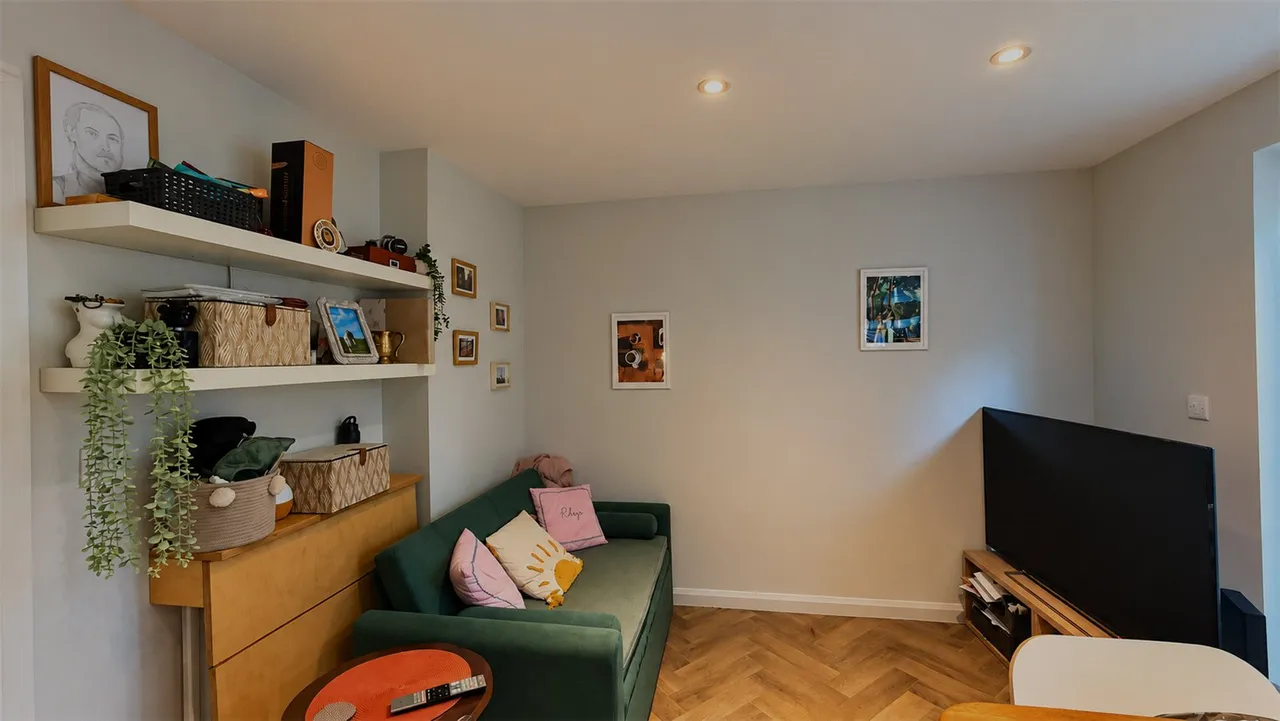 Warren Road, Guildford, GU1, photo 2